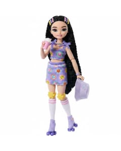 Barbie Dream Besties Renee Roller Skating Doll with Accessories