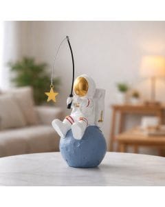 Luxury Signature Astronaut Fishing Star Figurine, 20cm Resin Decorative Statue, Modern Home Office Bookshelf Tabletop Ornament