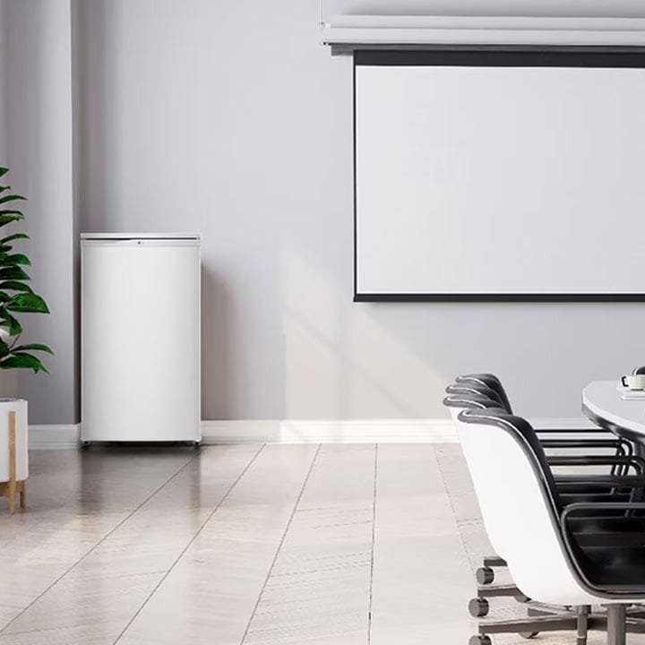 LG Single Door Refrigerator, Direct Cooling, Low Voltage Stabilizer 92 Liter - White - GL-131SQQP