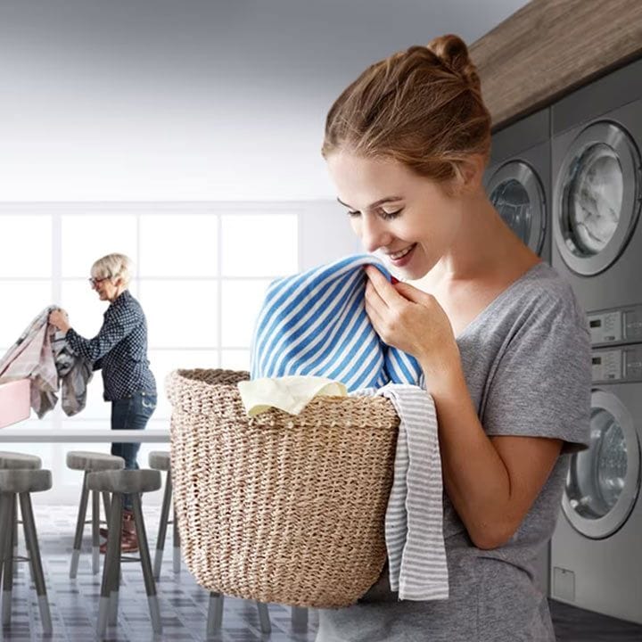 LG Commercial Fully Automatic Front Load Washing Machine 15Kg, Compact Design, Gyro Balancing System, 1000 RPM - Silver - FH0C7FD2MS