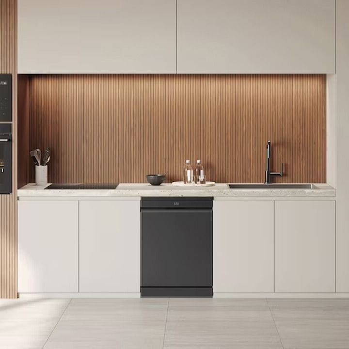 LG Freestanding Dishwasher 14 Place Settings, Matte Black | DFC287HMS