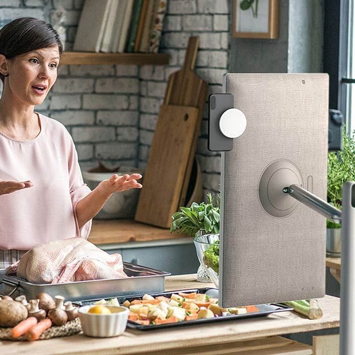 إل جي ستانبي مي شاشة لمس ذكية قابلة للدوران ٢٧ بوصة مع بطارية ٣ ساعات | 27ART10AKPL