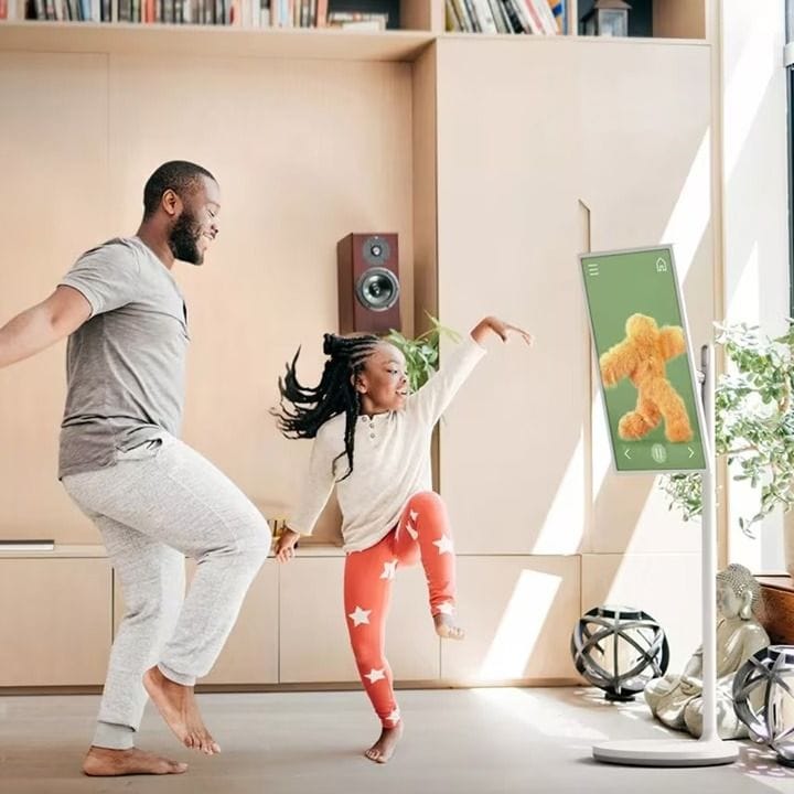 LG StanbyME 27" Rollable Smart Touch Screen with 3hr Battery (27ART10AKPL)