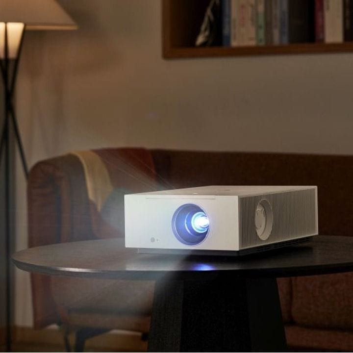 إل جي سين بيم 4K UHD جهاز عرض سينما منزلية هجينة | HU710PW