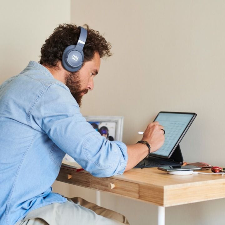 جي بي إل سماعة رأس لاسلكية فوق الأذن بإلغاء الضوضاء Tune 760NC - أزرق