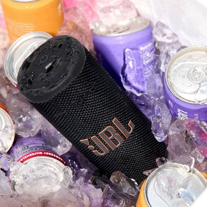 سماعة بلوتوث مقاومة للماء من جي بي إل مع هيكل قوي مقاوم للصدمات، تصميم محمول للاستخدام الخارجي، وباس قوي – GRIP