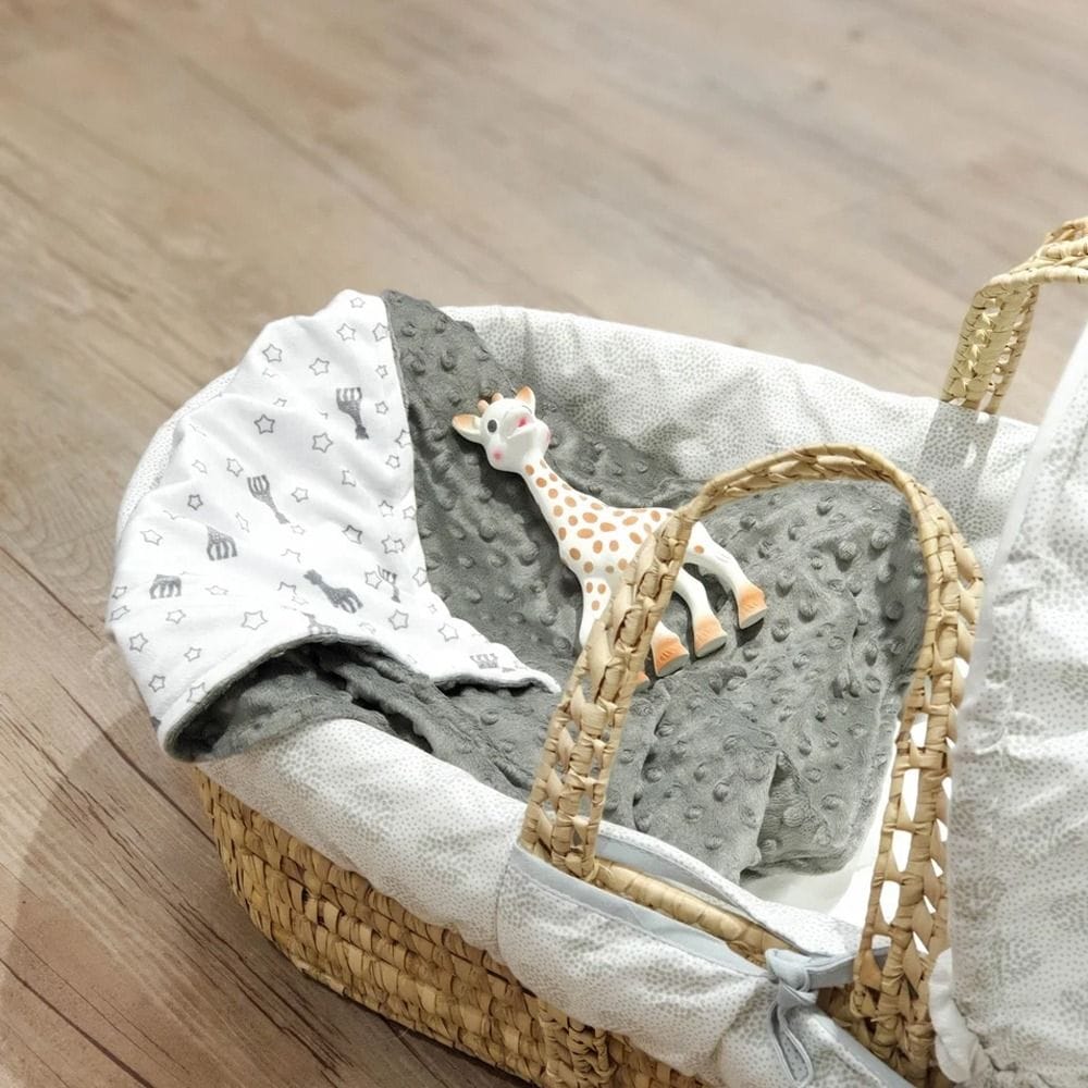 Sophie La Girafe Soft Blanket Gift Set 0+ Monthss, Soft And Cozy, Multi-color Design, Versatile Use, Premium Quality - Multicolour