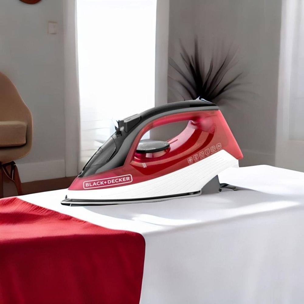 Black + Decker Steam Iron 1600W - Non-Stick Soleplate, Steam Burst, Anti-Drip, Auto Shut-Off | X1550-B5