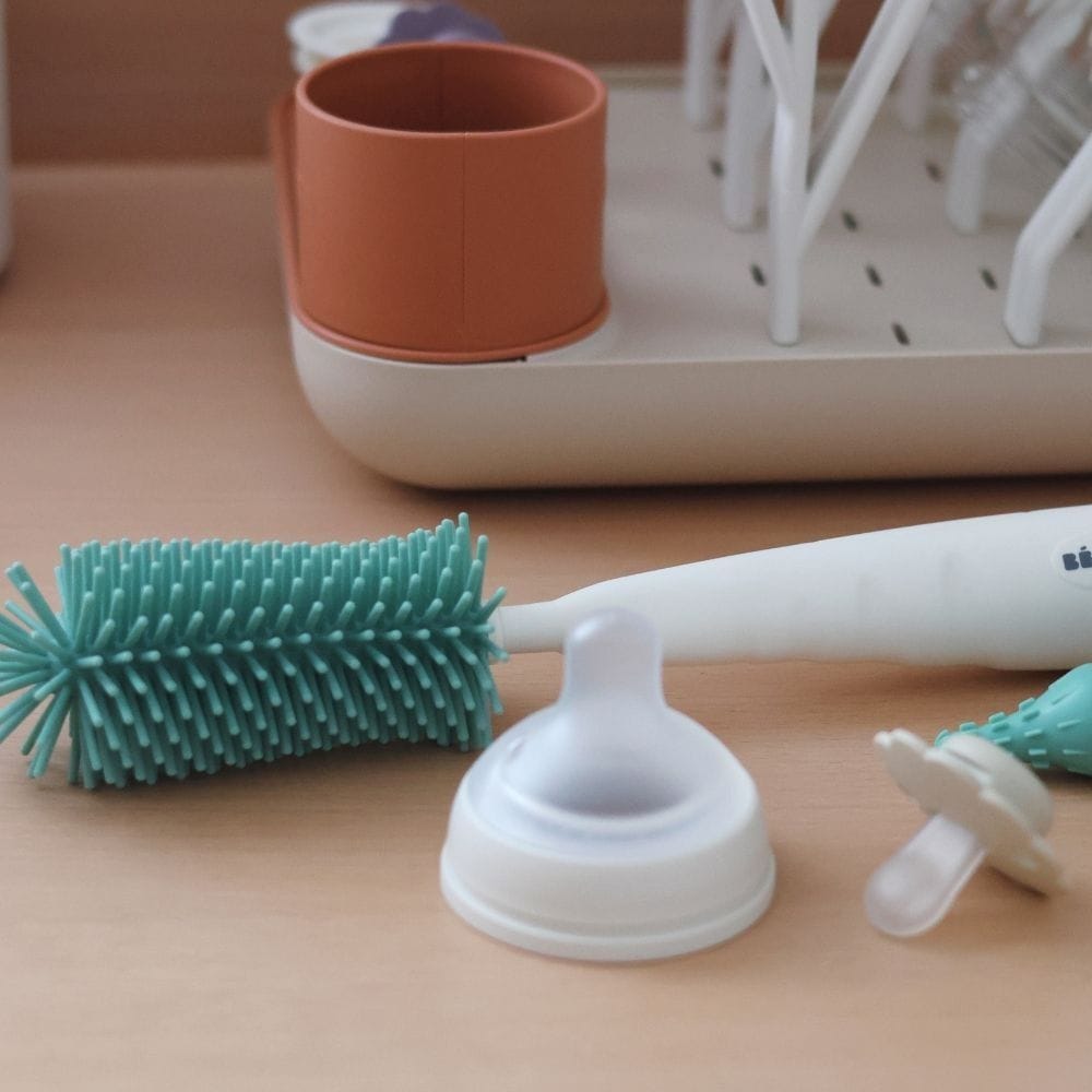 Beaba Silicone Bottle Brush, Built-In Mini Brush Tip, Dishwasher Safe, Prevents Scratches, Comfortable And Practical Handle - Sage Green