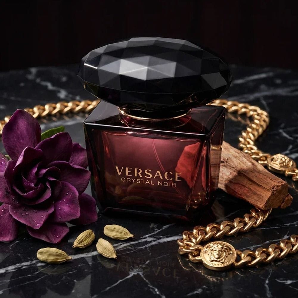 Versace Crystal Noir Eau de Parfum for Women, Oriental Floral Fragrance with Gardenia, Ginger, Coconut, Amber & Musk - 90ml