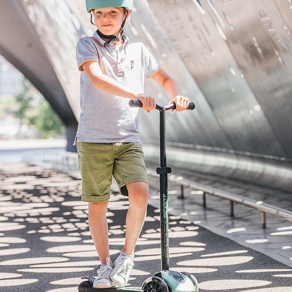 Scoot & Ride Highwaykick 5 LED 5+ Years, LED Glow Wheels For Safety And Style, Height Adjustable Handlebar, Lightweight Design - Forest