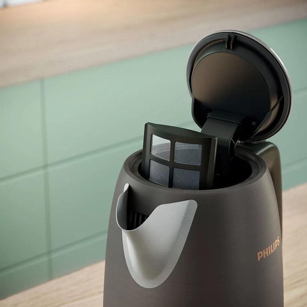 Philips 5000 Series Electric Kettle, 1.7L Capacity, 2200W Fast Boil, Strix Controller & Stainless Steel Body | Black & Copper - HD9352/31