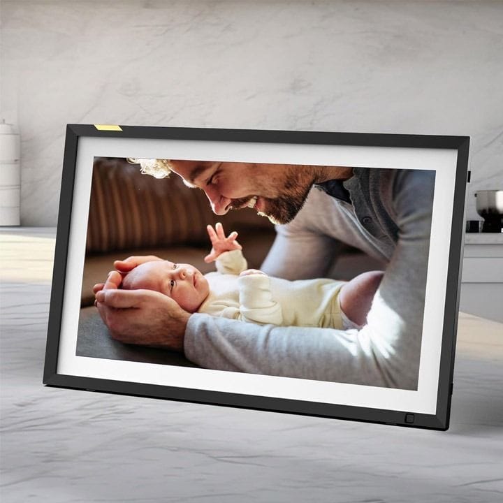 NIXPLAY 15.6-inch Smart Digital Photo Frame with WiFi – Classic Matte | W15P