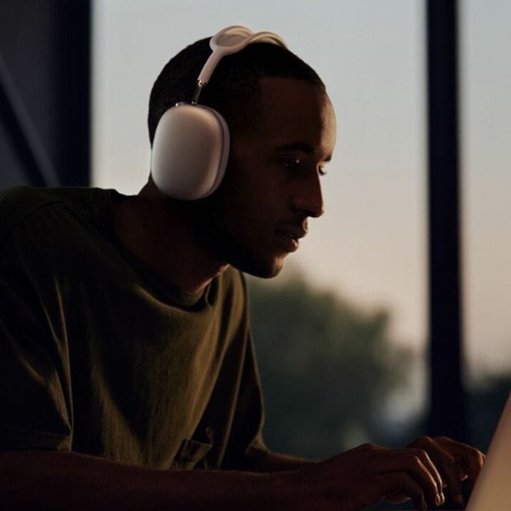 Apple AirPods Max Wireless Over-Ear Headphones with Active Noise Cancellation, Spatial Audio, Apple H1 Chips & Premium Knit Mesh Canopy | Silver - MGYJ3ZE/A - Open Piece (A Grade)