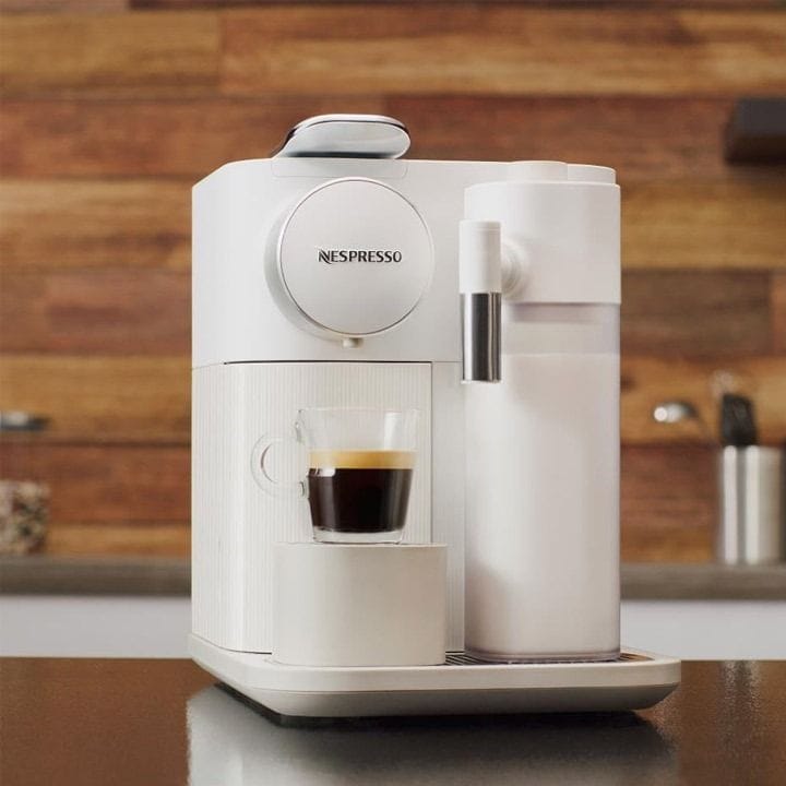 نسبريسو ماكينة قهوة غران لاتيسيما - أبيض | F541-ME-WH-NE