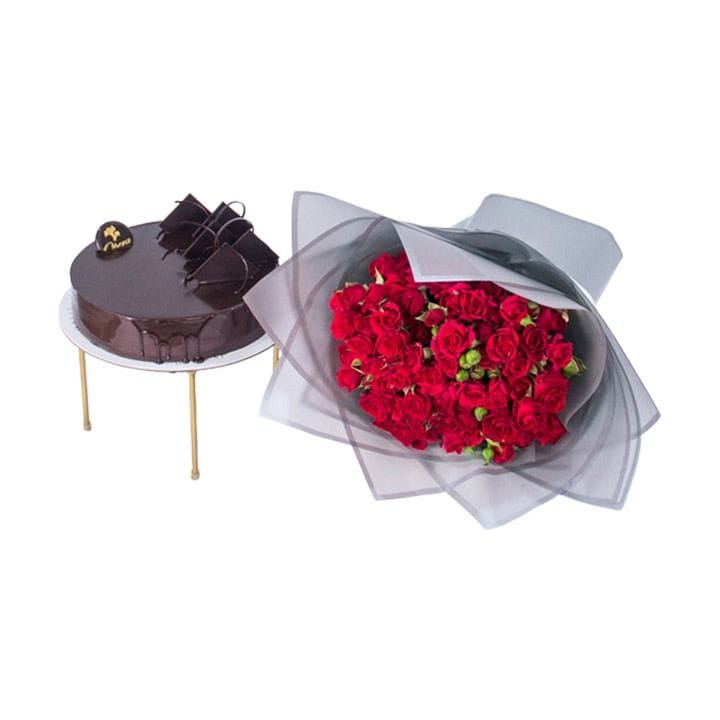 Chocolate Cake En Rouge | Red & Brown