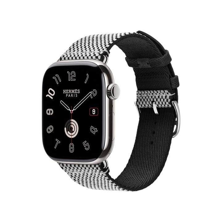 Hermès Apple Watch Series 11 46mm Silver Titanium Case – Noir/Ecru | Woven Single Tour