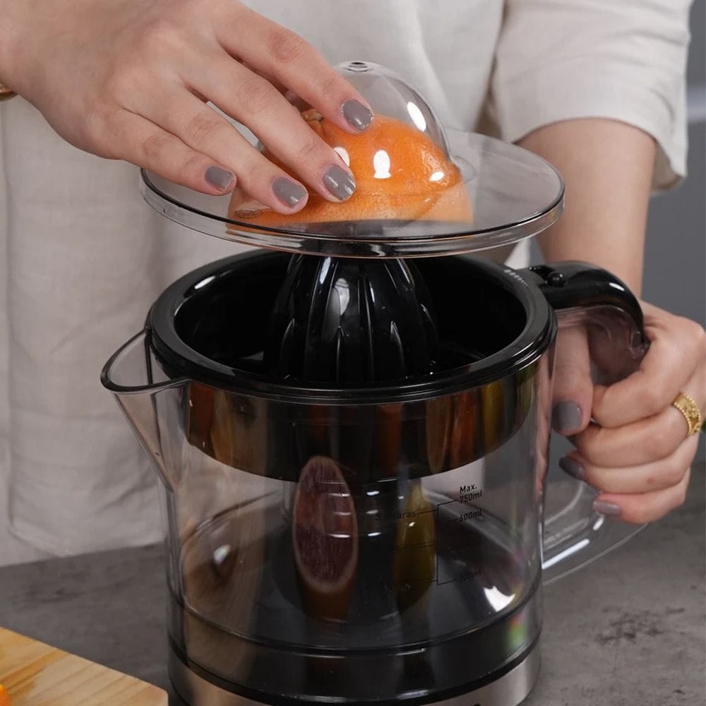 Clikon Citrus Juicer 40W 0.75L Double Cone Extraction, Auto Reverse Function, Detachable Pulp Filter | Black/Transparent - CK2687