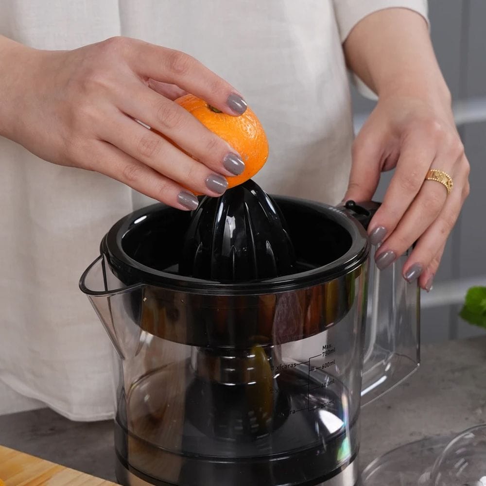 Clikon Citrus Juicer 40W 0.75L Double Cone Extraction, Auto Reverse Function, Detachable Pulp Filter | Black/Transparent - CK2687