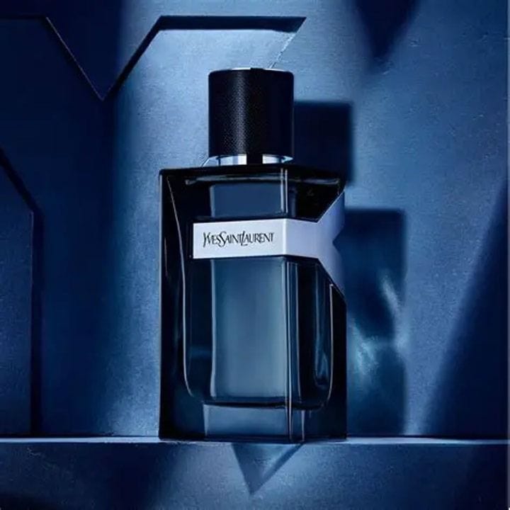 عطر إيف سان لوران واي أو دو بارفان إنتنس للجنسين 100 مل – توت العرعر الأزرق، لافندر، مريمية وباتشولي – عطر عطري خشبي عميق