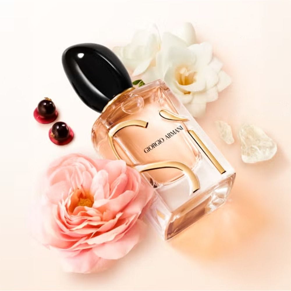 Armani Sì Eau de Parfum for Women 100ml – Blackcurrant Nectar, Rose, Freesia, Patchouli & Vanilla Chypre Fruity Fragrance