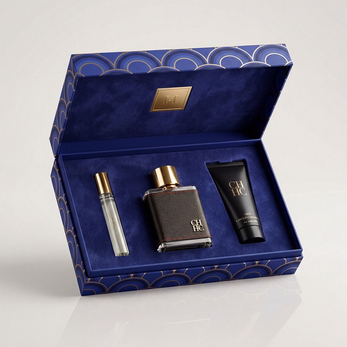 Carolina Herrera CH Men Eau de Toilette Gift Set 100ml – Bergamot, Leather, Nutmeg, Saffron & Sandalwood Woody Spicy Fragrance