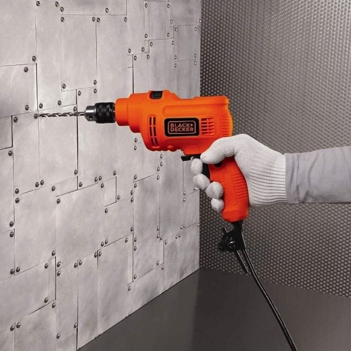 مثقاب مطرقي بلاك+ديكر 500 واط سرعة واحدة - برتقالي/أسود - HD5010-B5