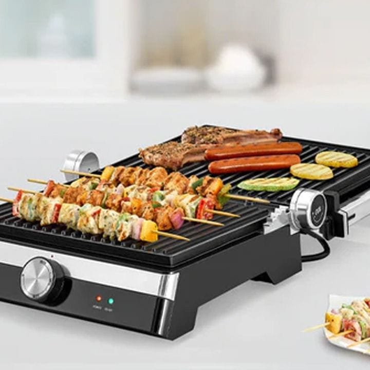 Black+Decker Family Health Grill 2000W, Variable Temperature Control, Removable Drip Tray, Cool-Touch Handle - Black/Silver - CG2000-B5
