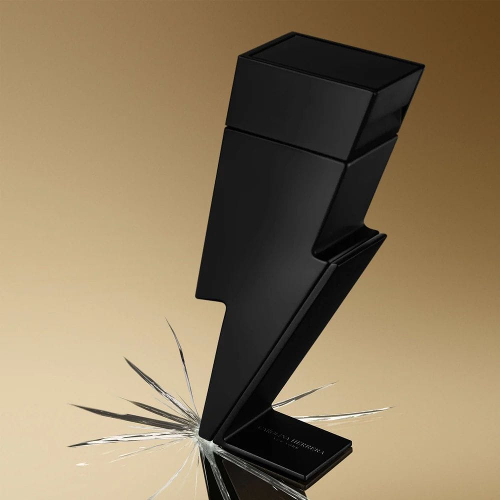 Carolina Herrera Bad Boy Le Parfum Eau de Parfum 100ML – Cannabis Accord, Grapefruit & Leather Bold Woody Men’s Fragrance | 8411061991886