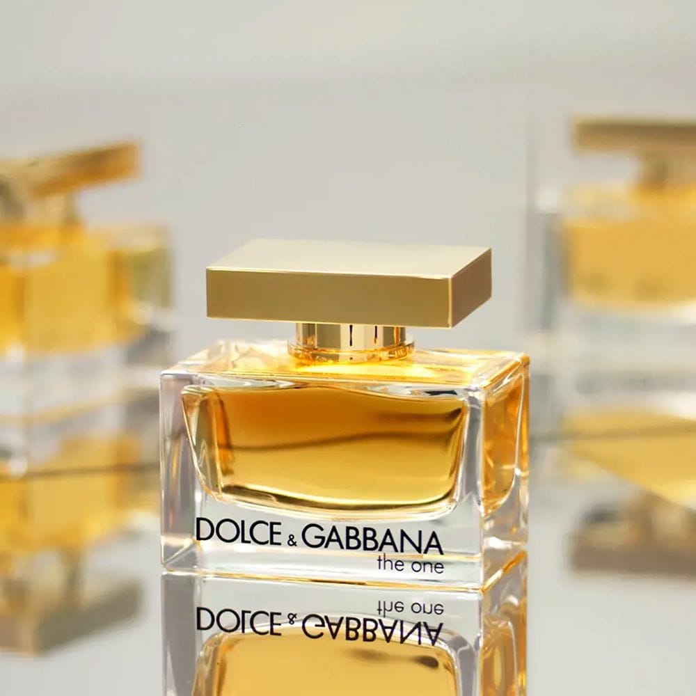 Dolce & Gabbana The One Eau de Parfum 75ML – Peach, Madonna Lily & Vanilla Warm Oriental Floral Women’s Fragrance | 8057971180493