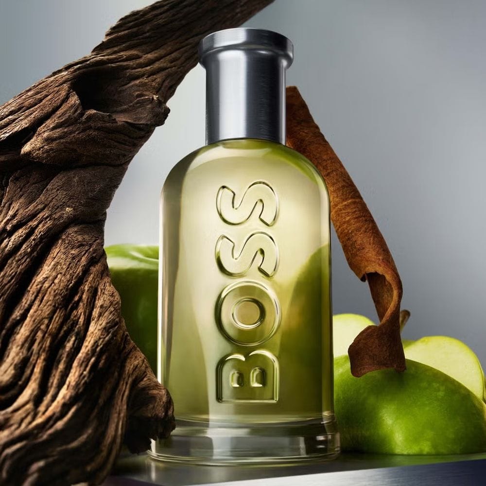 Hugo Boss Bottled Eau de Toilette 50ML – Apple, Cinnamon & Sandalwood Warm Spicy Woody Men’s Fragrance | 737052351018
