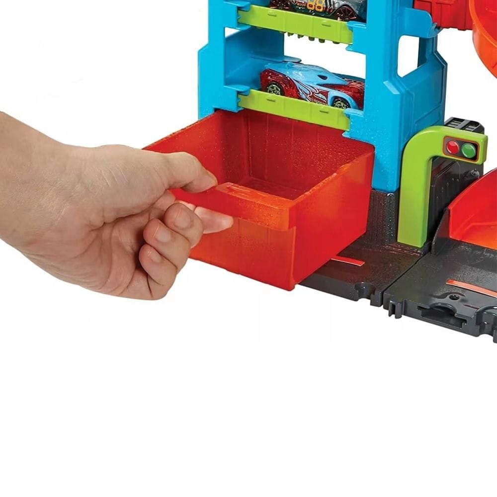 Hot Wheels City Mega Car Wash With 1 Color Shifters Car Playset 4+ Years, Mess-Free Interactive Play - 194735028955