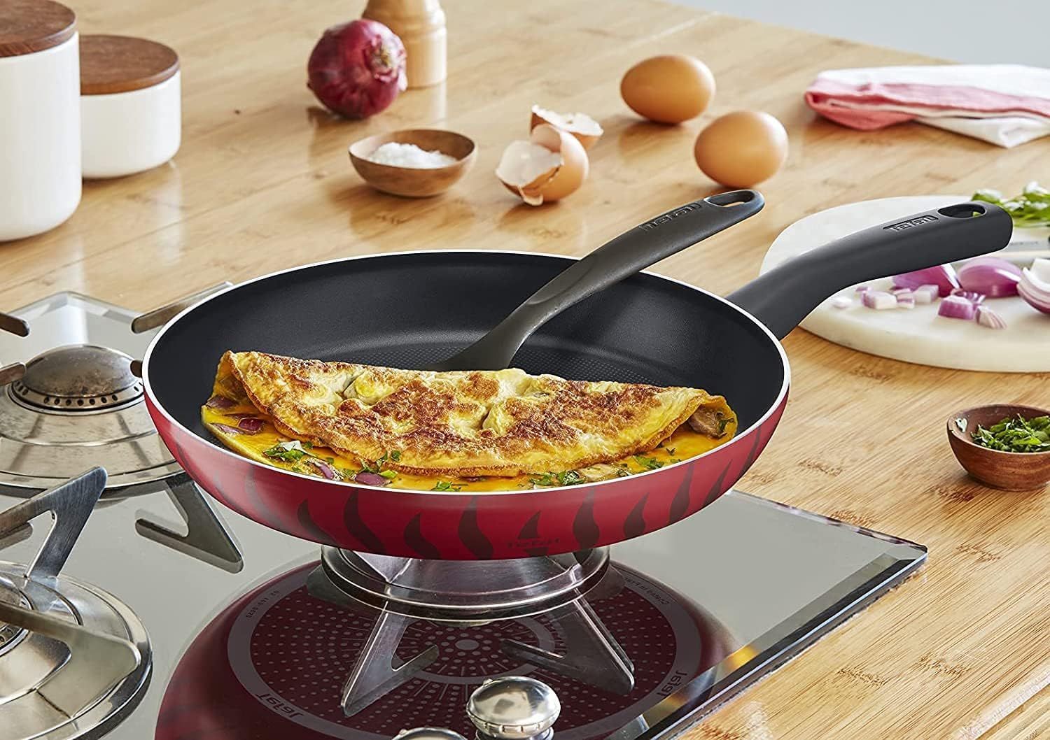Tefal Tempo Flame Frypan, 32cm Non-Stick Aluminium Pan, Thermo-Signal Heat Indicator, Gas & Electric Compatible Cookware - C3040883