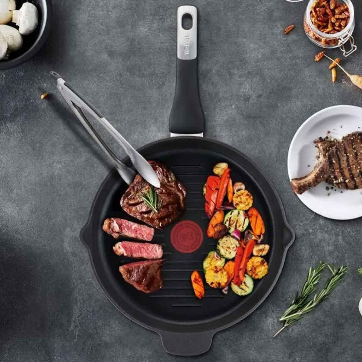 Tefal Unlimited Grill Pan, 26 x 26cm Non-Stick Aluminium Cookware, Induction Compatible, Titanium Non-Stick Coating - E2294074