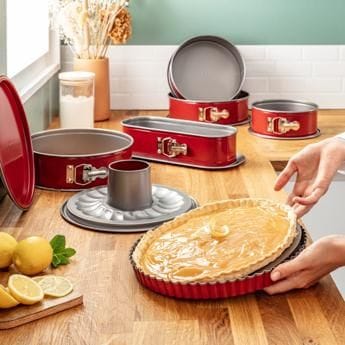 Tefal Deli Bake Springform Cake Pan, 25cm Non-Stick Carbon Steel Bakeware, Removable Base, Easy Release Design - J1641314