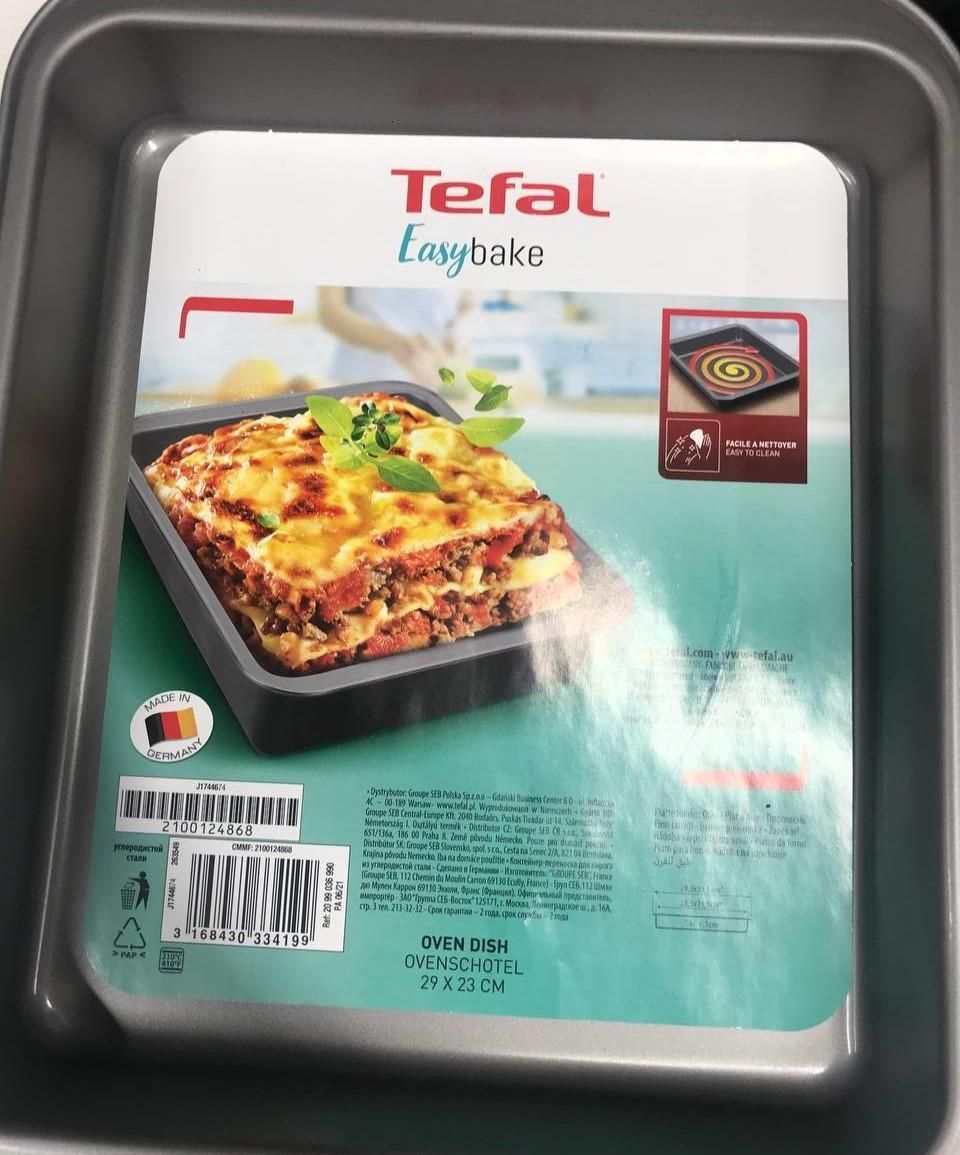 Tefal Easy Bake Oven Dish, 29 x 23cm Non-Stick Baking Dish, Durable Carbon Steel Bakeware, Even Heat Distribution, Black - J1744674