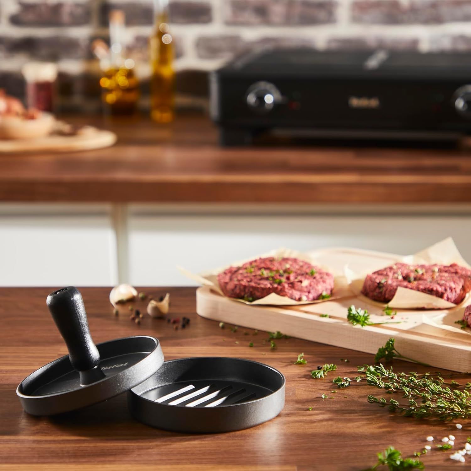 Tefal Tools & Gadgets Burger Press, 12cm BBQ Patty Maker, Non-Stick Burger Mould, Ergonomic Handle, Grilling Accessory - K1851134