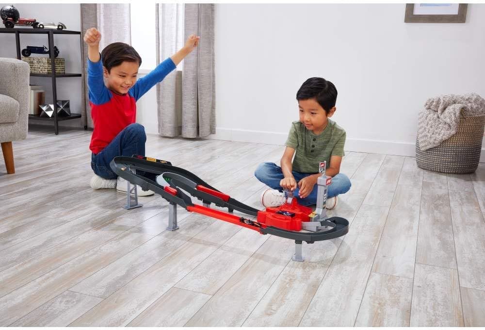 Hot Wheels Formula 1 Sprint Race Circuit Track Set - 3 Die-Cast Cars