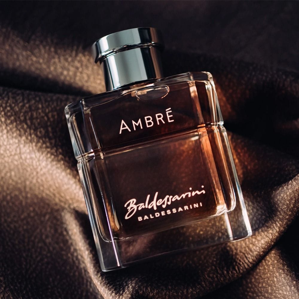 Baldessarini Ambre Eau de Toilette for Men, Warm Oriental Fragrance with Apple, Leather, Amber & Woody Notes - 90ml