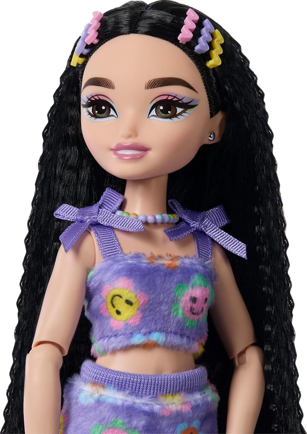 Barbie Dream Besties Renee Roller Skating Doll with Accessories