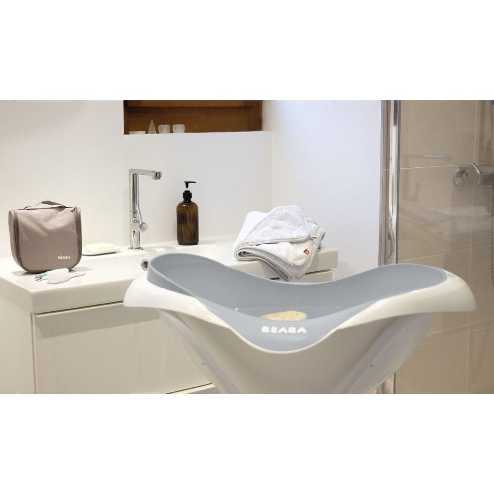 Beaba Camele'o 1st Age Bathtub, Non-Slip Matte Interior, Comfort And Stability, Ergonomic Design - Light Mist