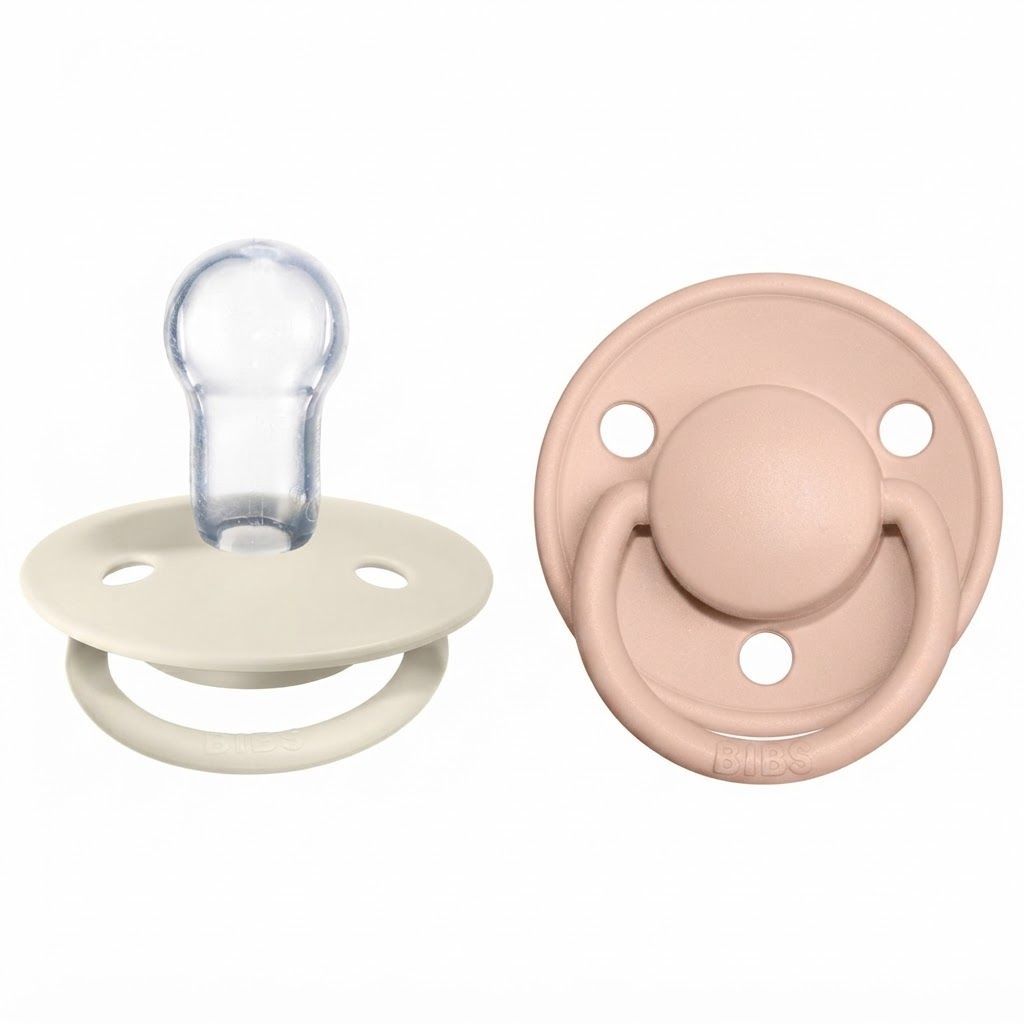 عبوة من لهايتين BIBS دي لوكس مقاس 1، لعمر 0-3 سنوات، حلمة سيليكون مهدئة، شكل تشريحي، تصميم خفيف وقابل للتهوية - عاجي / وردي فاتح