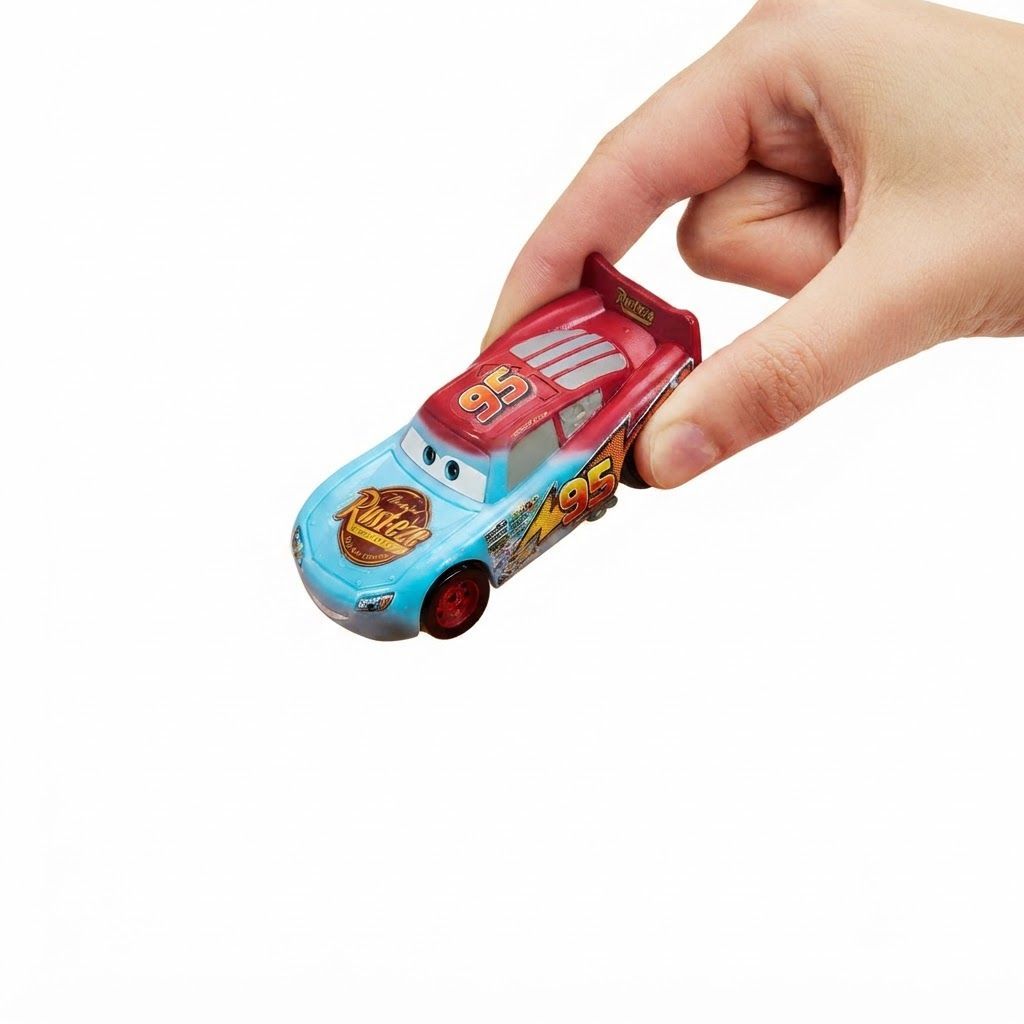 Mattel Disney Pixar Cars Color Changers Race Ready Car Wash Playset, Lightning McQueen Vehicle, Color-Changing Car Wash, Multicolor