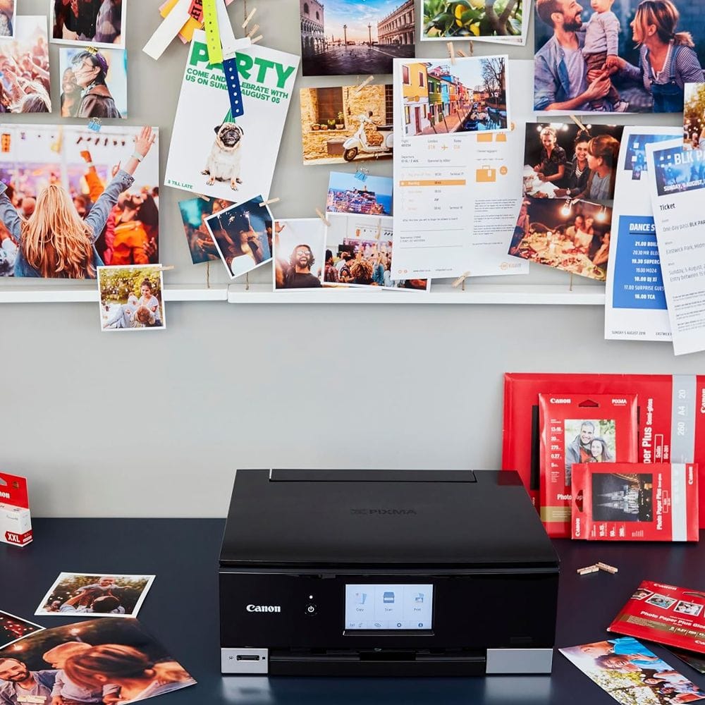 Canon GP-501 A4 Glossy Photo Paper, 100 Sheets, Instant-Dry Ink Absorption, 210gsm Premium Finish & Inkjet Printer Compatible | White - 4960999293929
