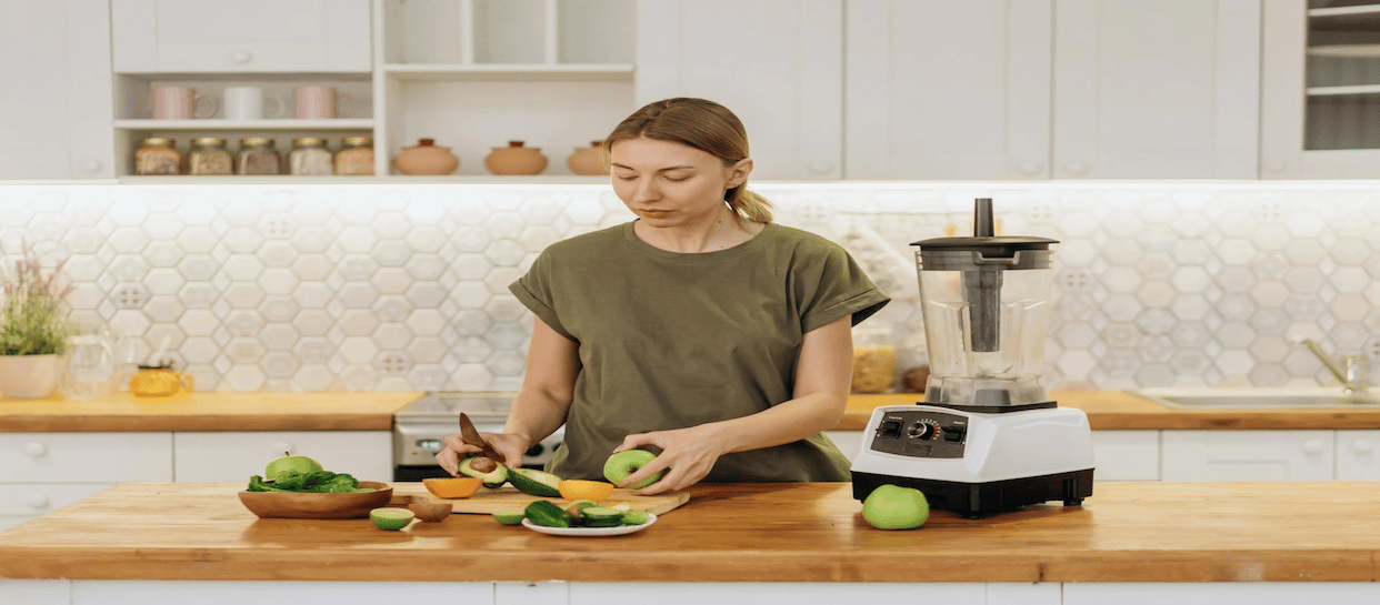 Blender vs. Food Processor: What's the Difference?